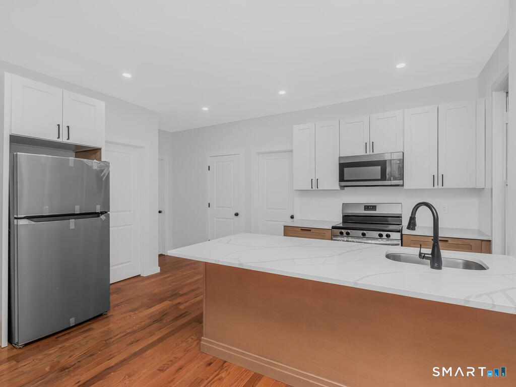 201 Lewis Street Bridgeport CT 06605