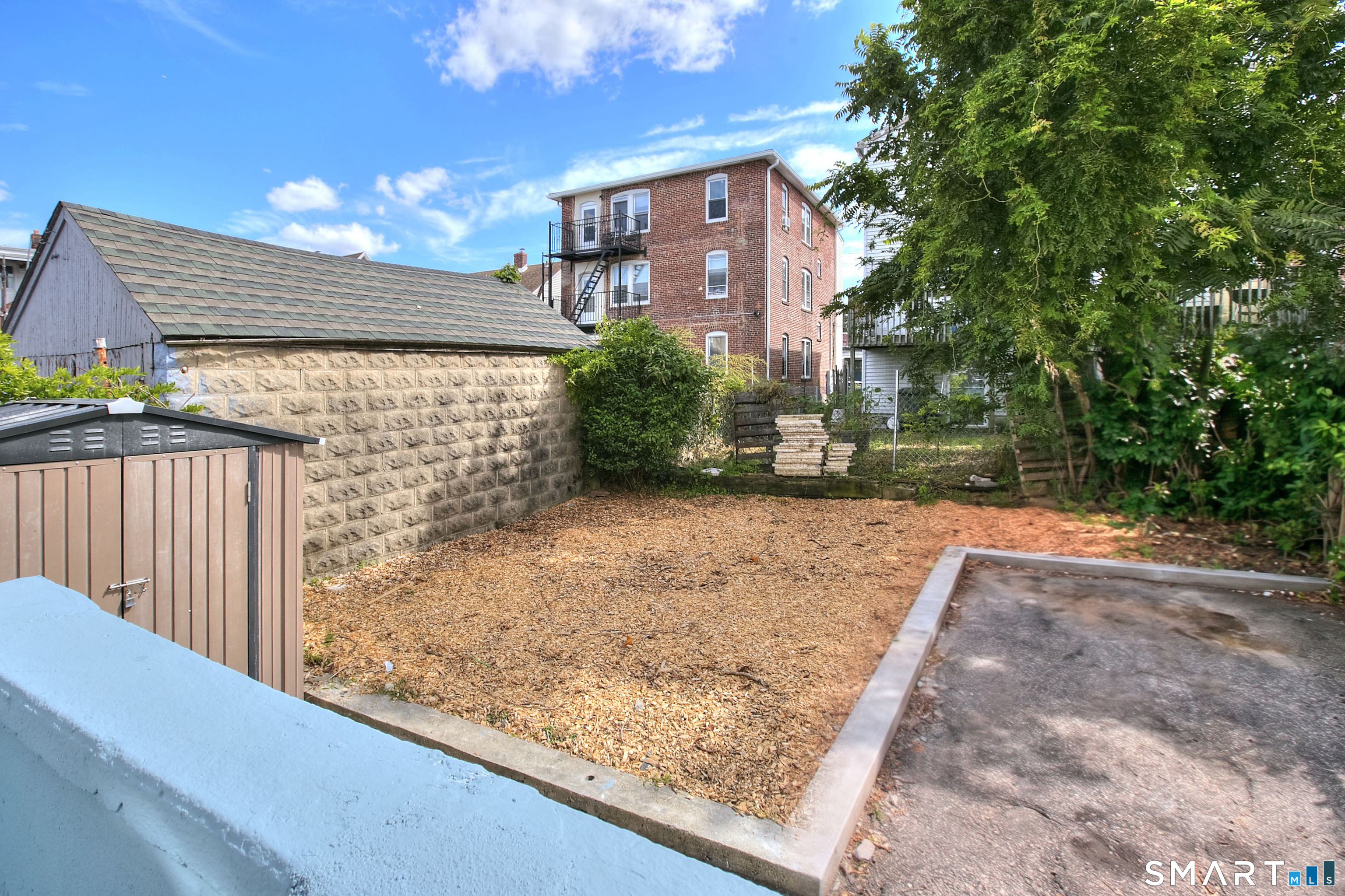 41-43-45 Taft Avenue Bridgeport CT 06606