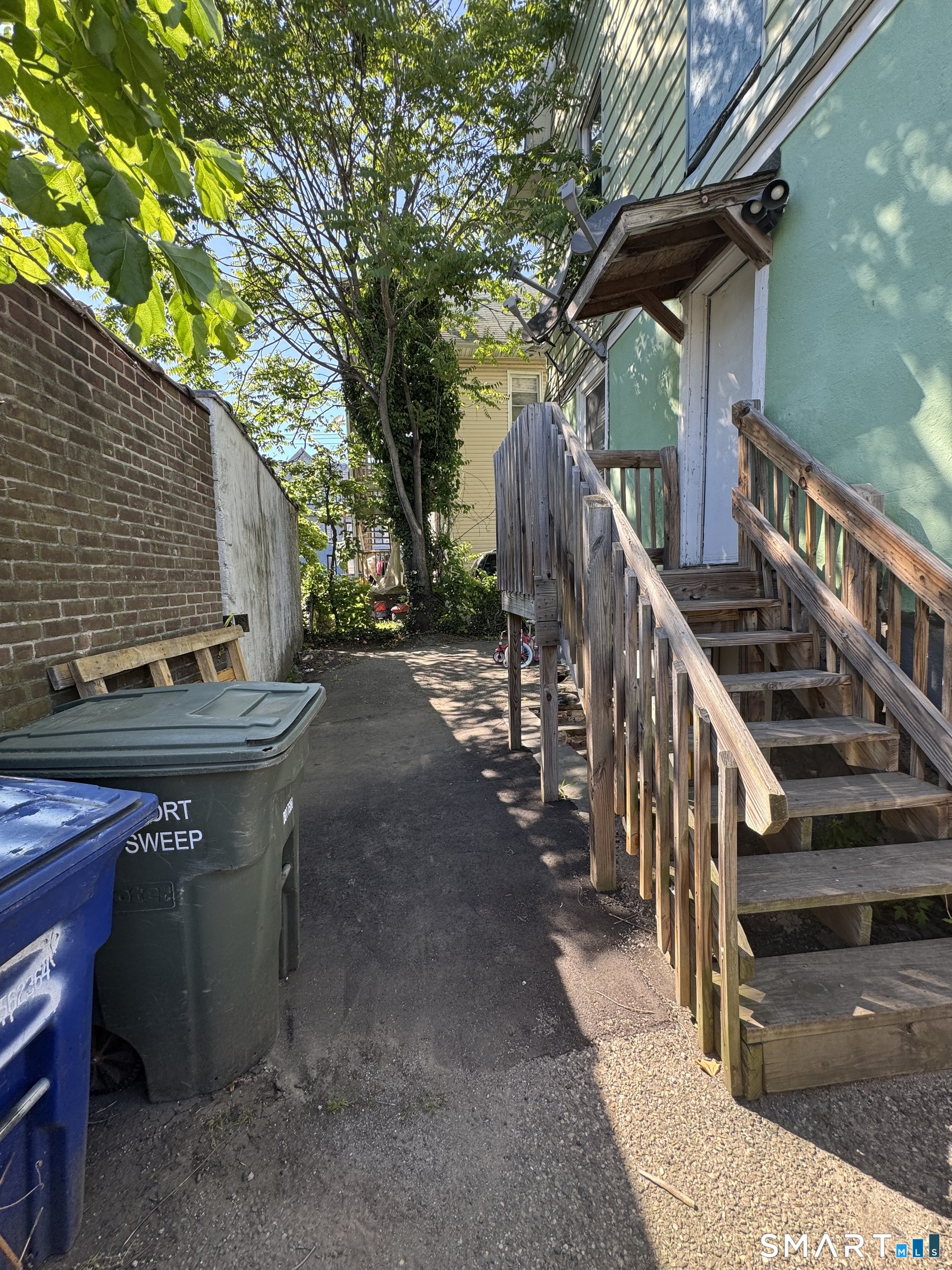 111 Calhoun Place Bridgeport CT 06606
