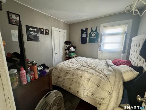 130 Norwood Avenue New London CT 06320