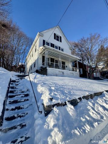 130 Norwood Avenue New London CT 06320