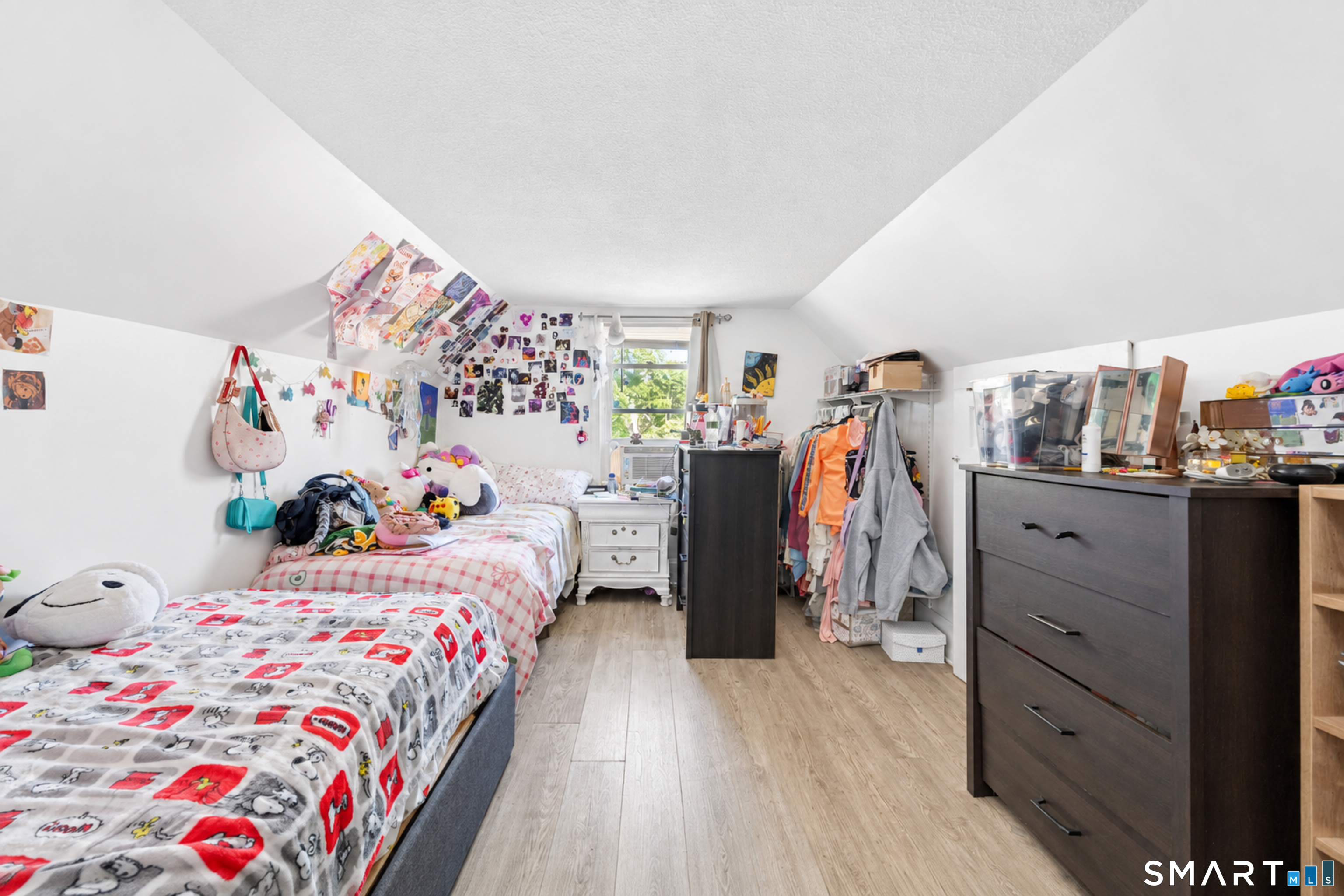 28 Ocean Avenue New London CT 06320