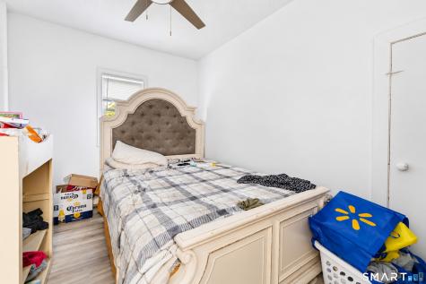 28 Ocean Avenue New London CT 06320