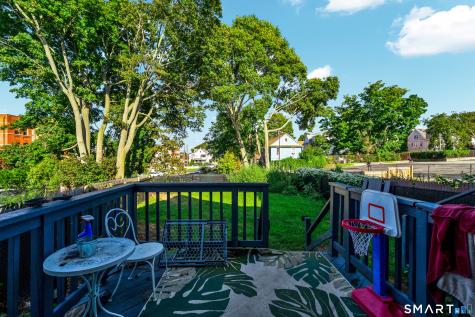 28 Ocean Avenue New London CT 06320