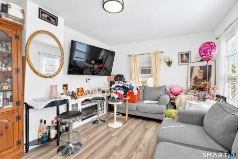 28 Ocean Avenue New London CT 06320