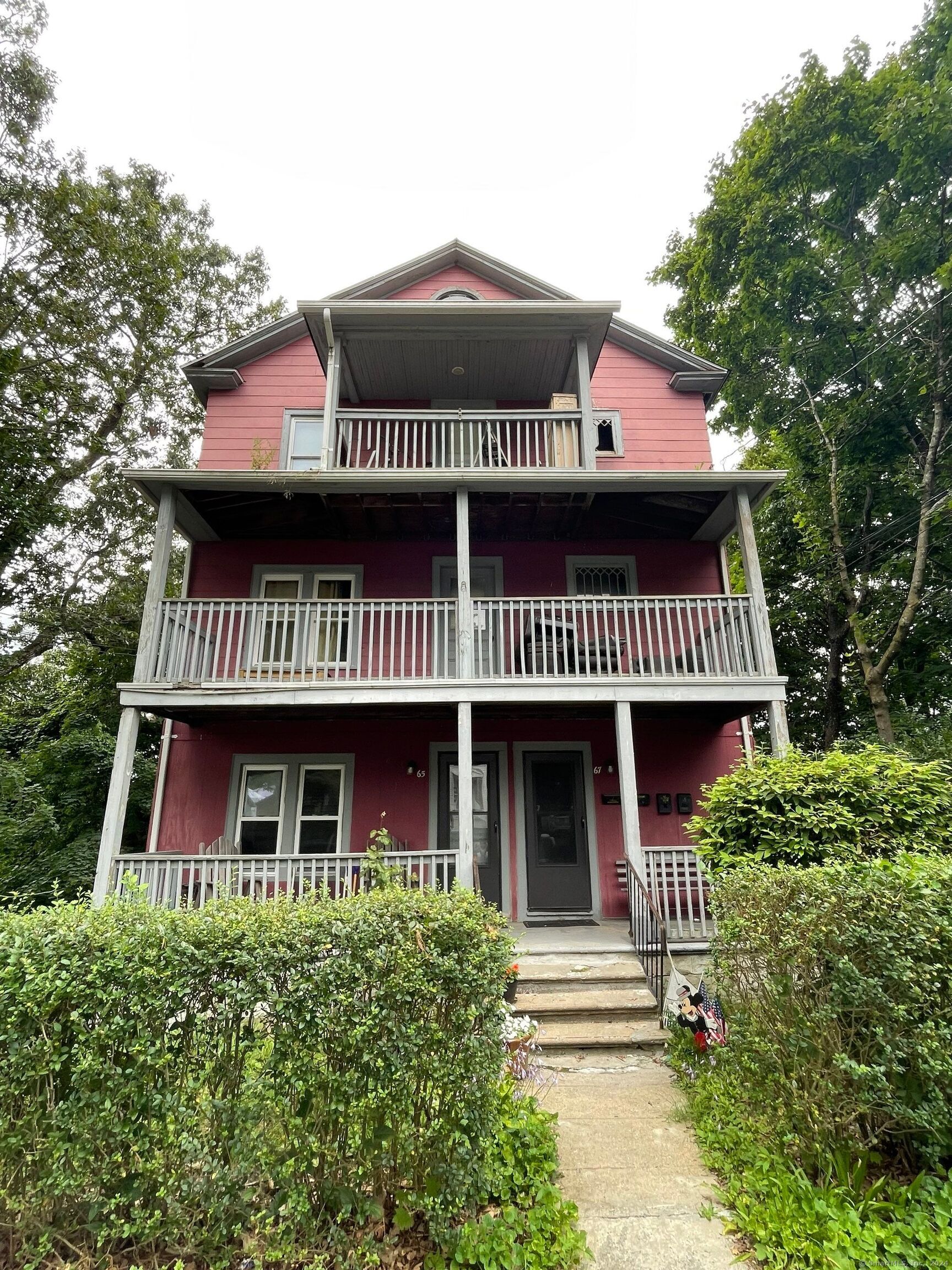 65 Benefit Street Waterbury CT 06704
