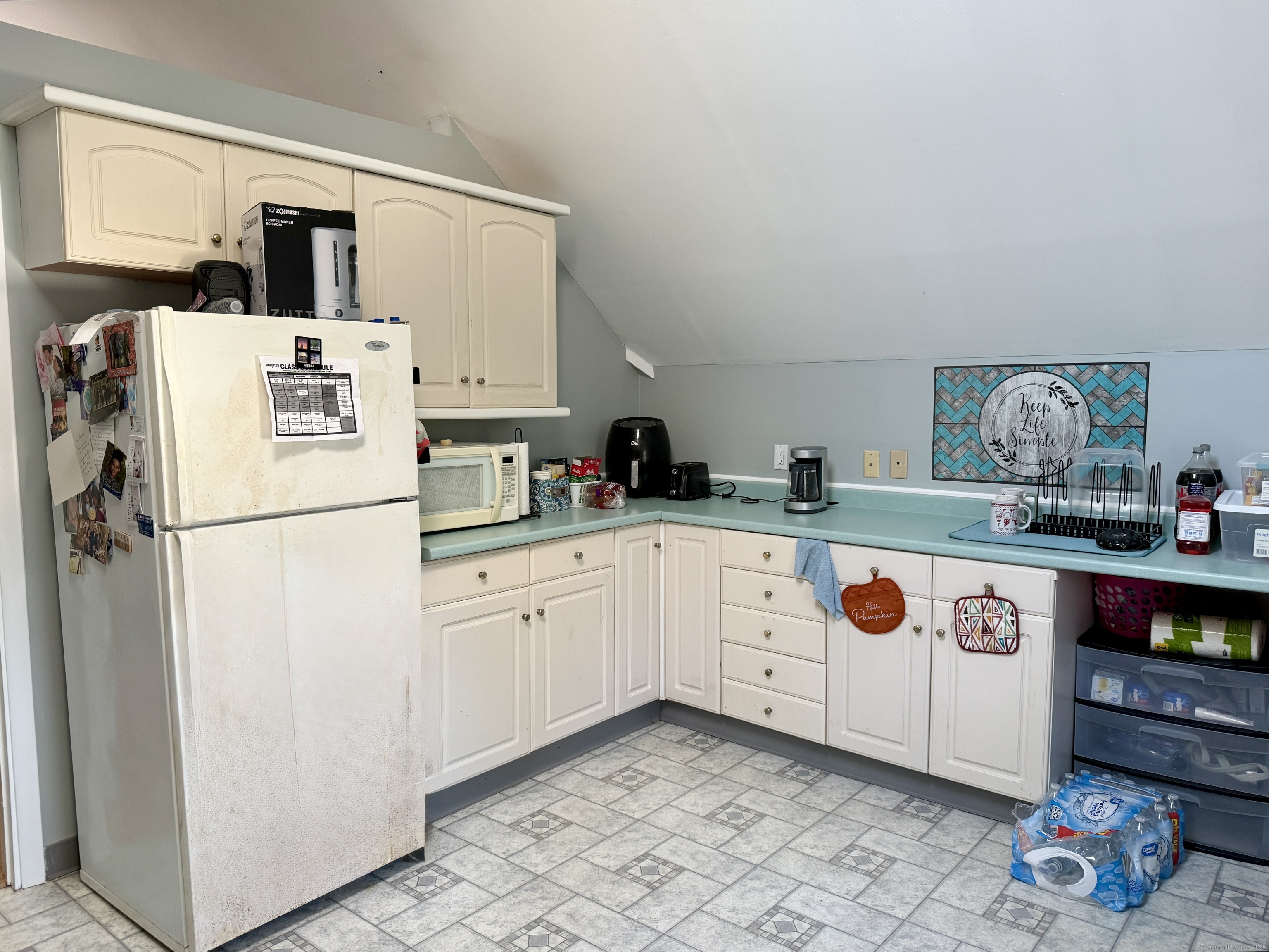 61 Central Avenue East Hartford CT 06108