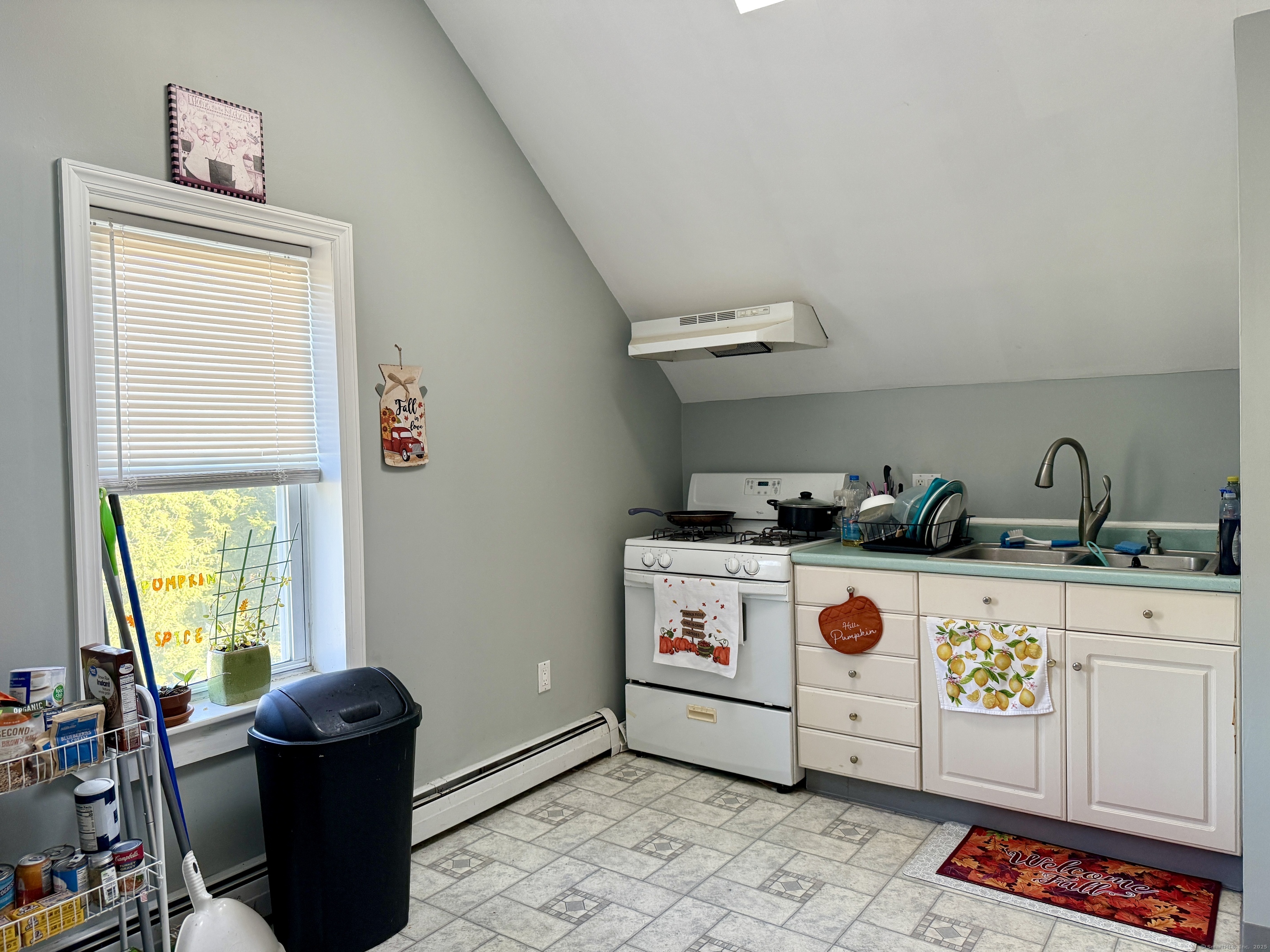 61 Central Avenue East Hartford CT 06108