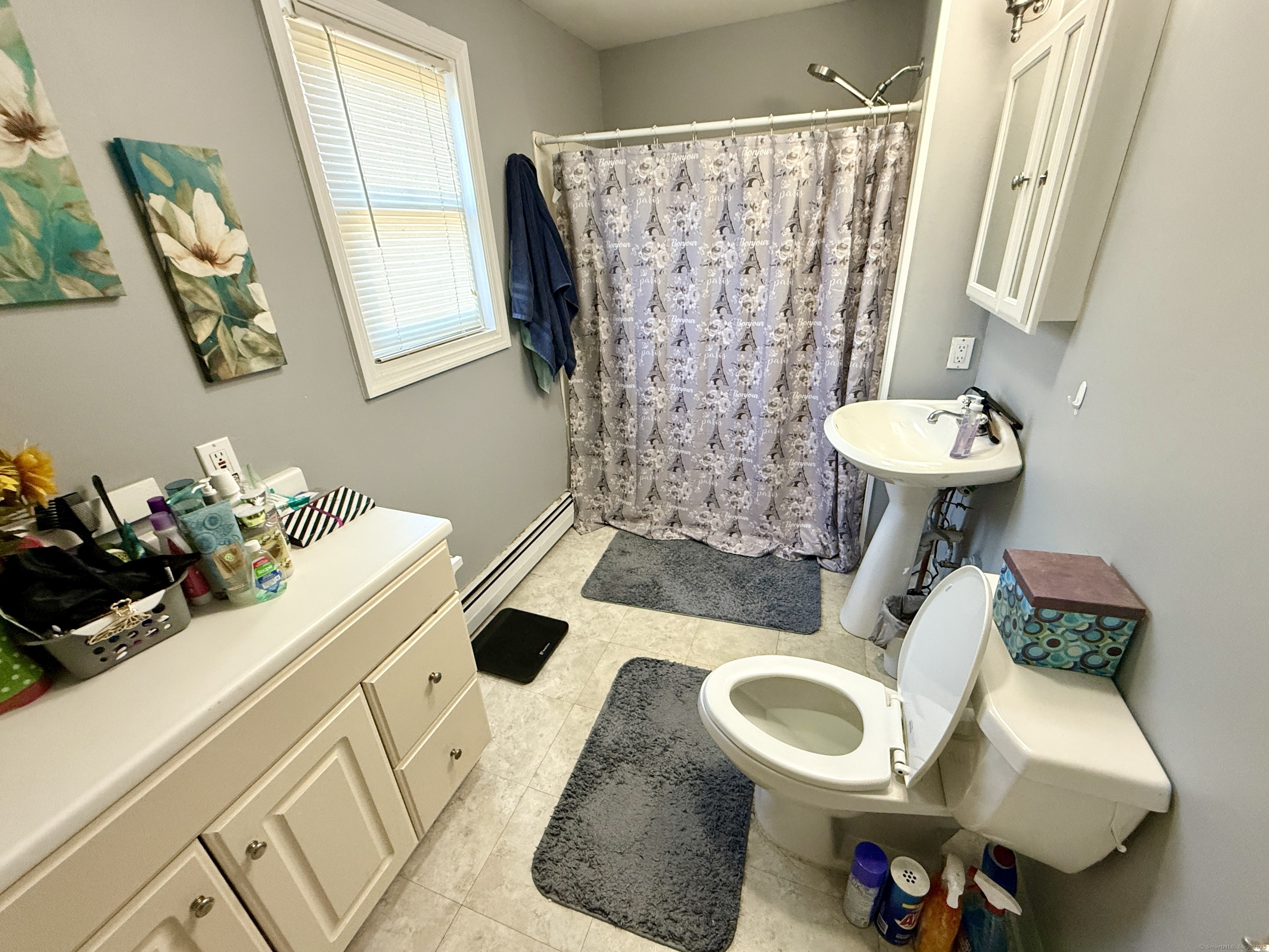 61 Central Avenue East Hartford CT 06108