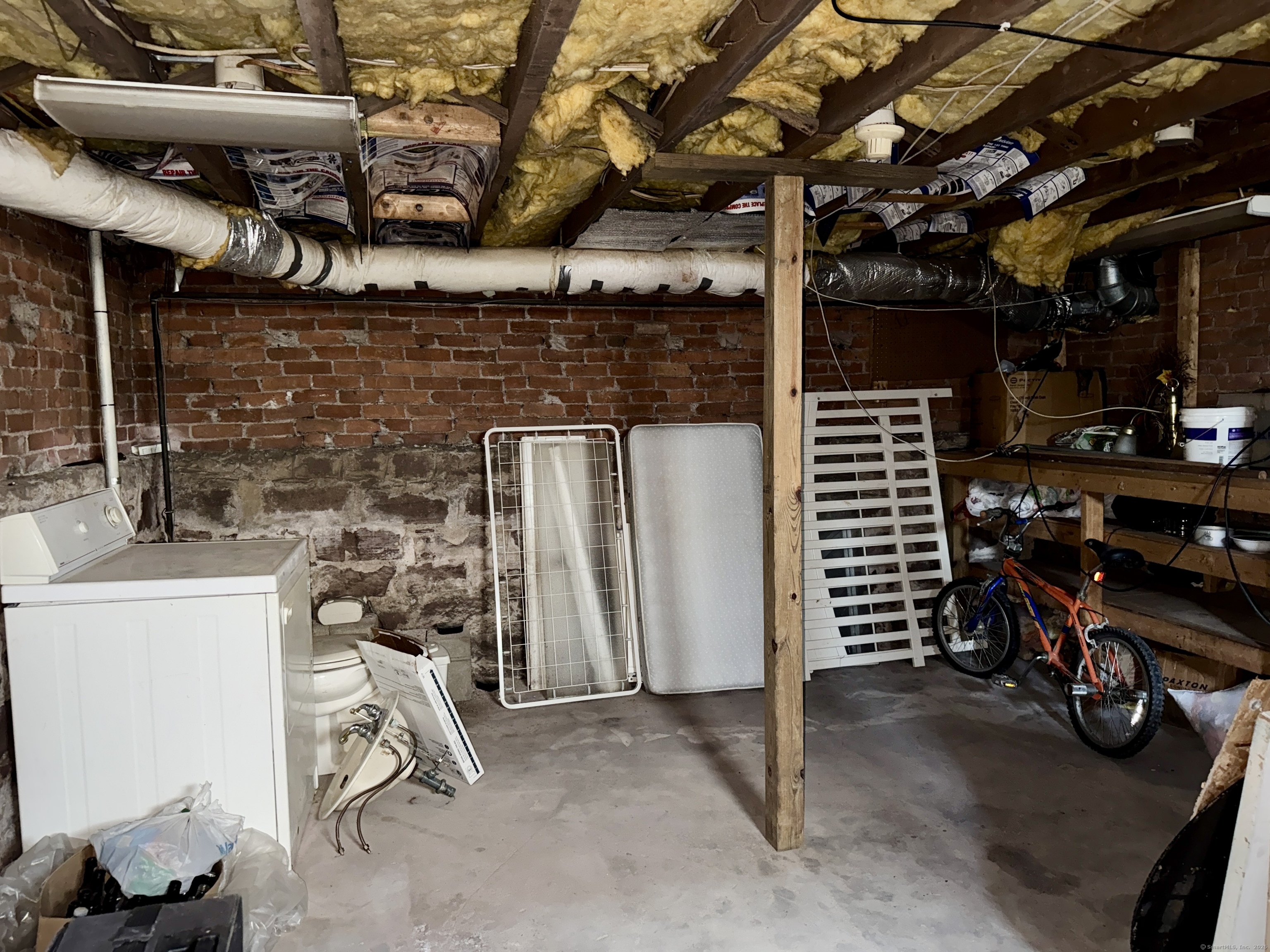 61 Central Avenue East Hartford CT 06108