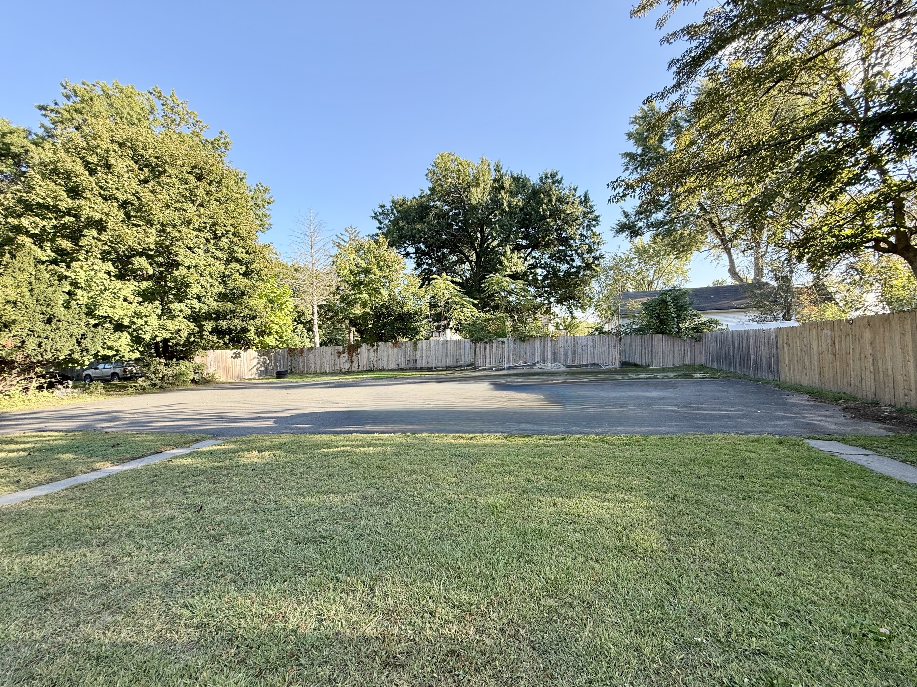 61 Central Avenue East Hartford CT 06108