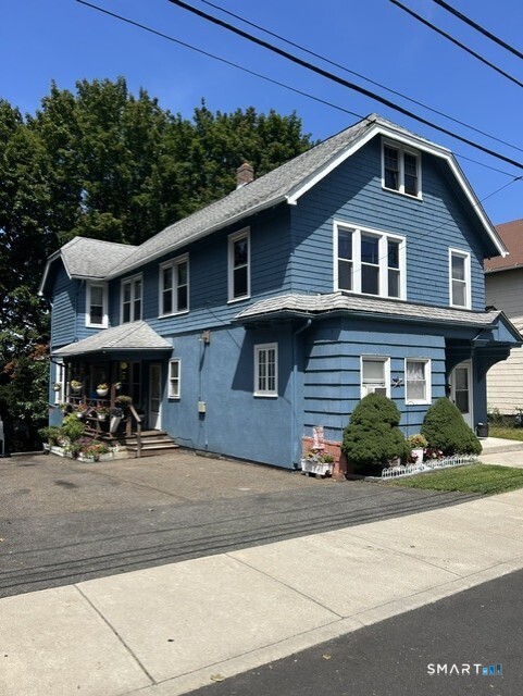 17 Akron Street Meriden CT 06450