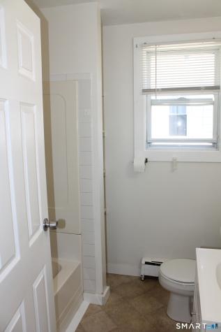 17 Akron Street Meriden CT 06450