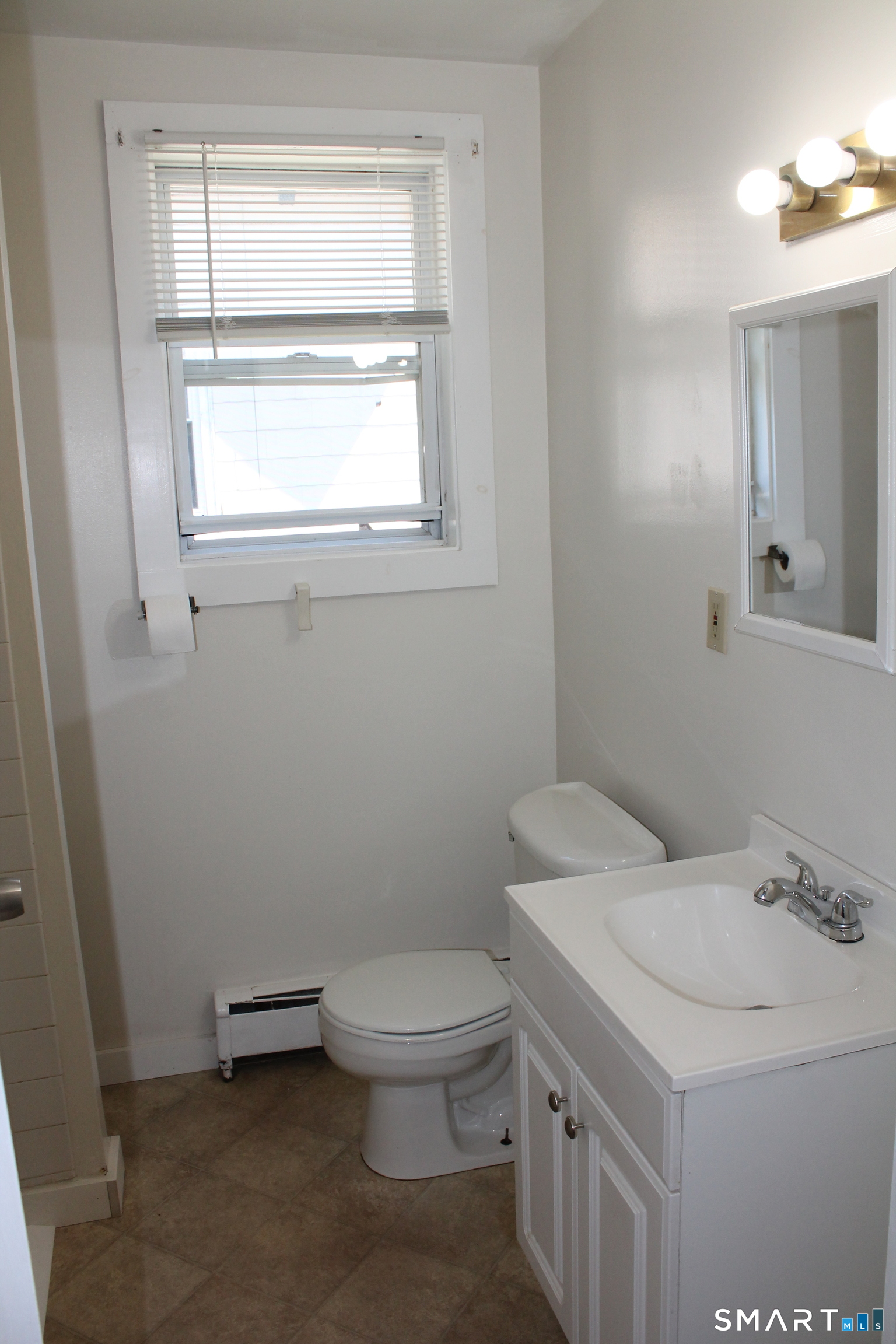 17 Akron Street Meriden CT 06450