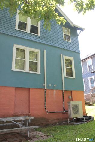 17 Akron Street Meriden CT 06450