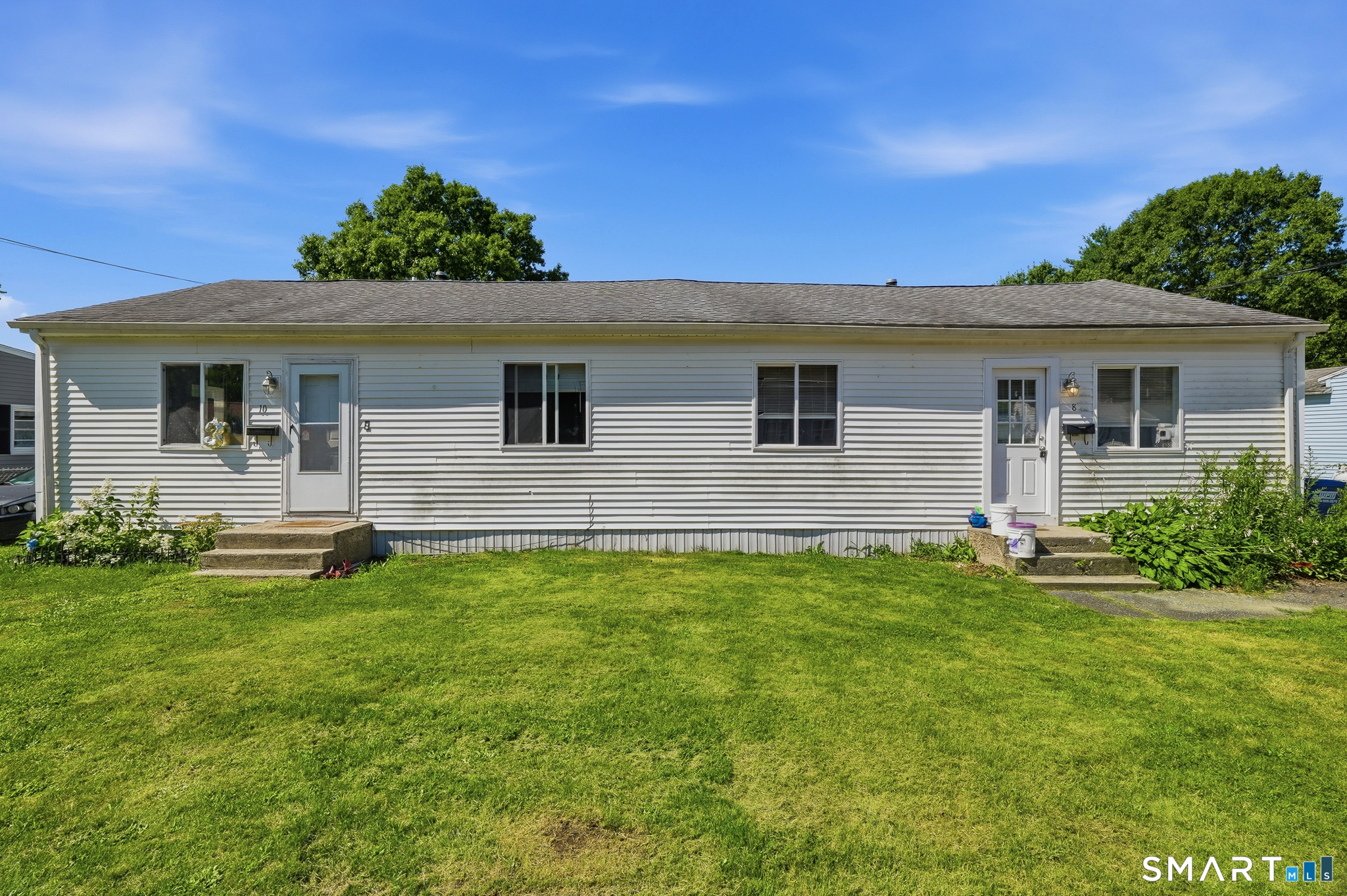 8 Midway Oval Groton CT 06340