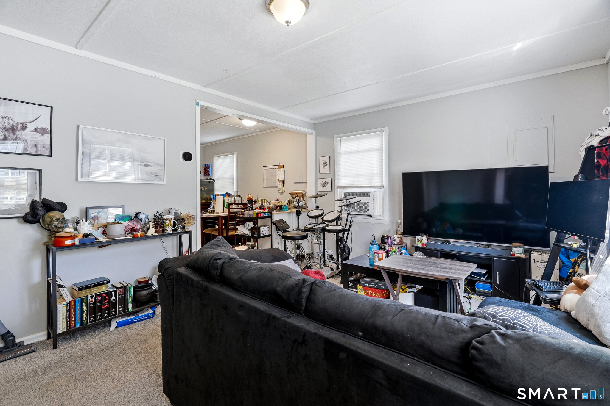 8 Midway Oval Groton CT 06340