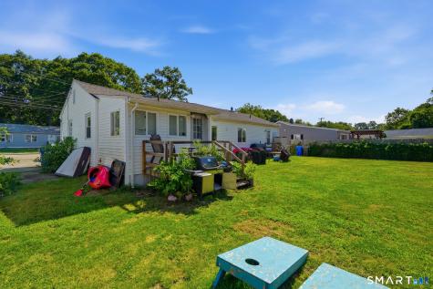 8 Midway Oval Groton CT 06340