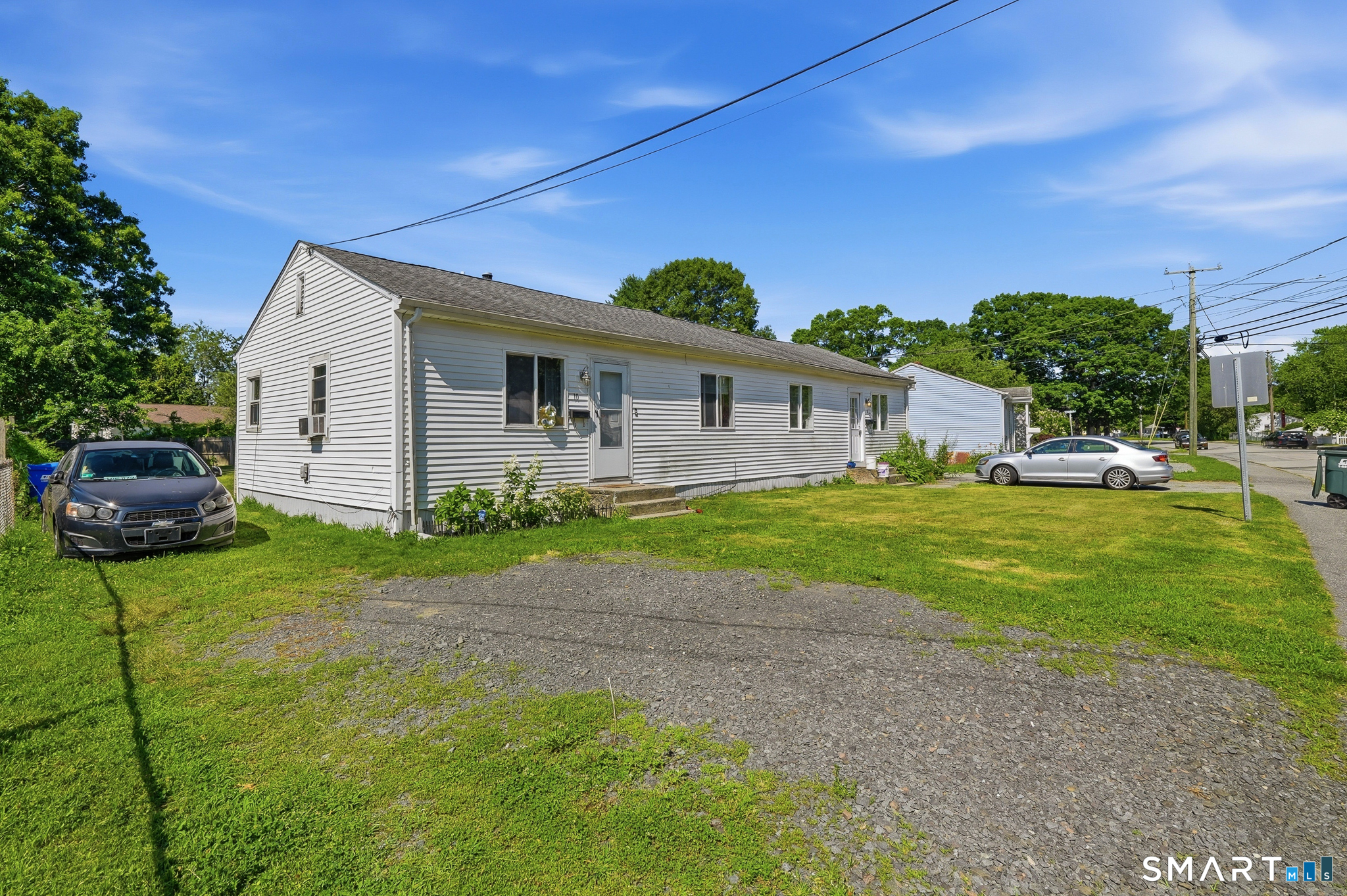 8 Midway Oval Groton CT 06340
