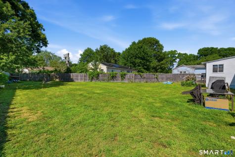 8 Midway Oval Groton CT 06340