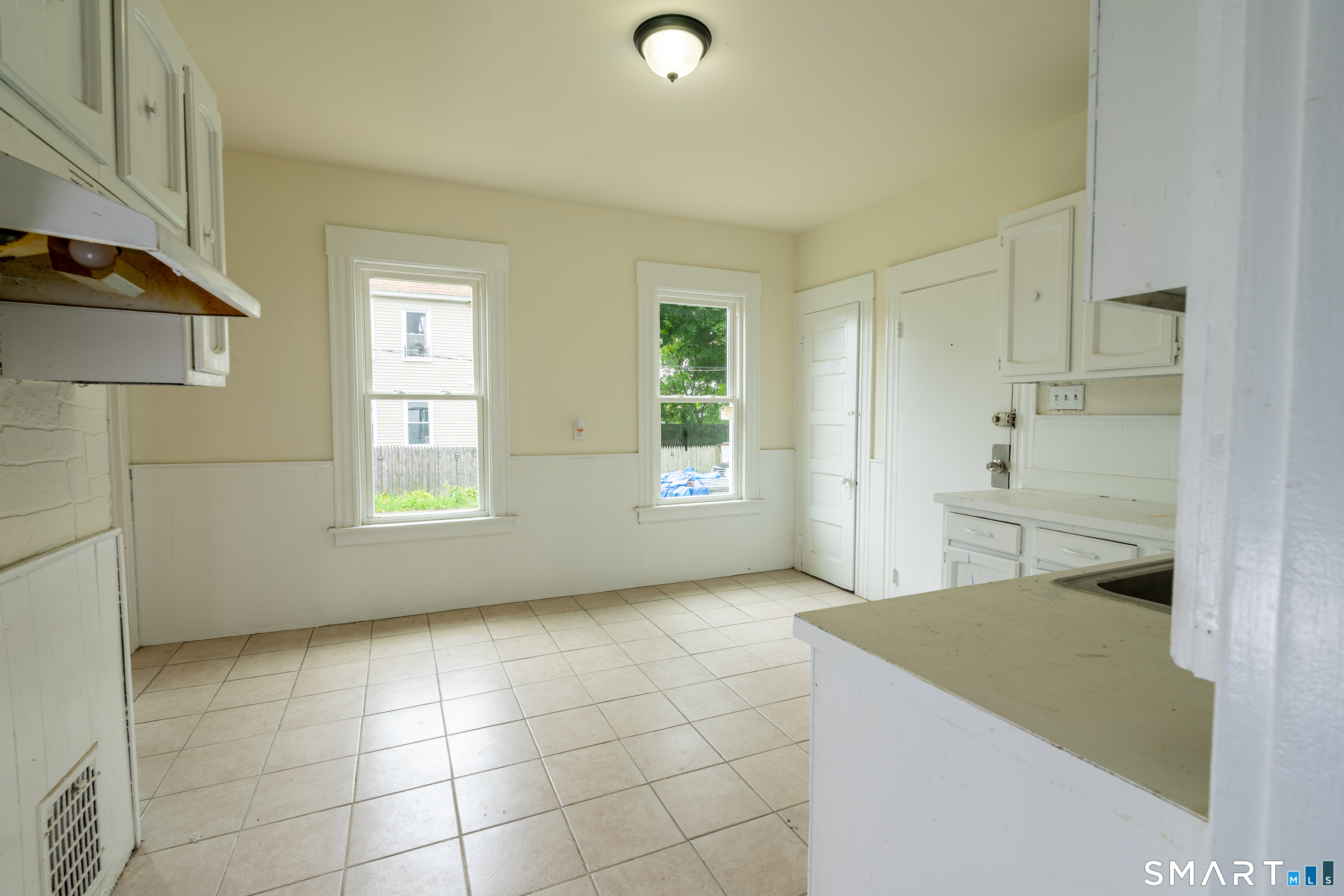 337 Poplar Street Bridgeport CT 06605