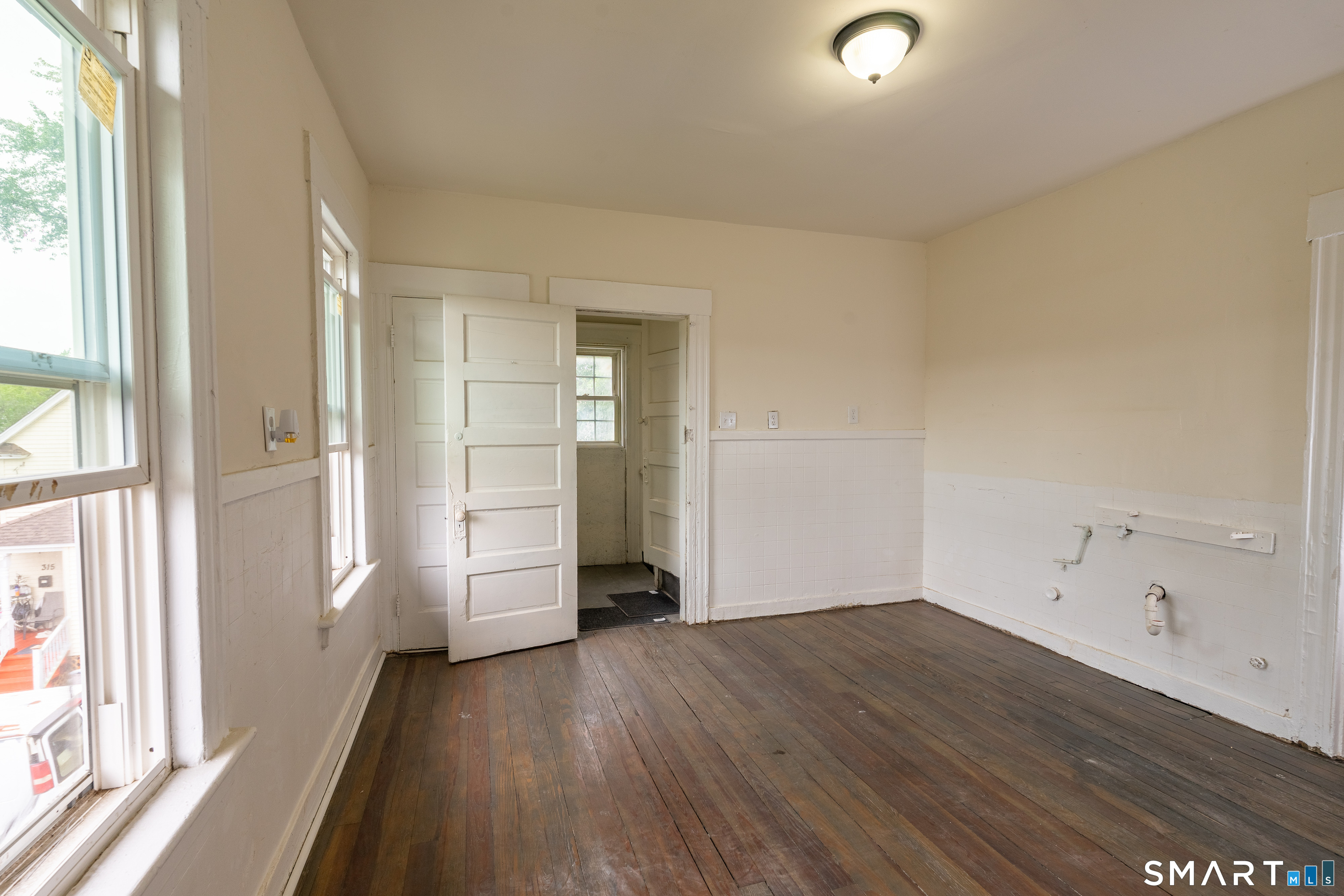 337 Poplar Street Bridgeport CT 06605