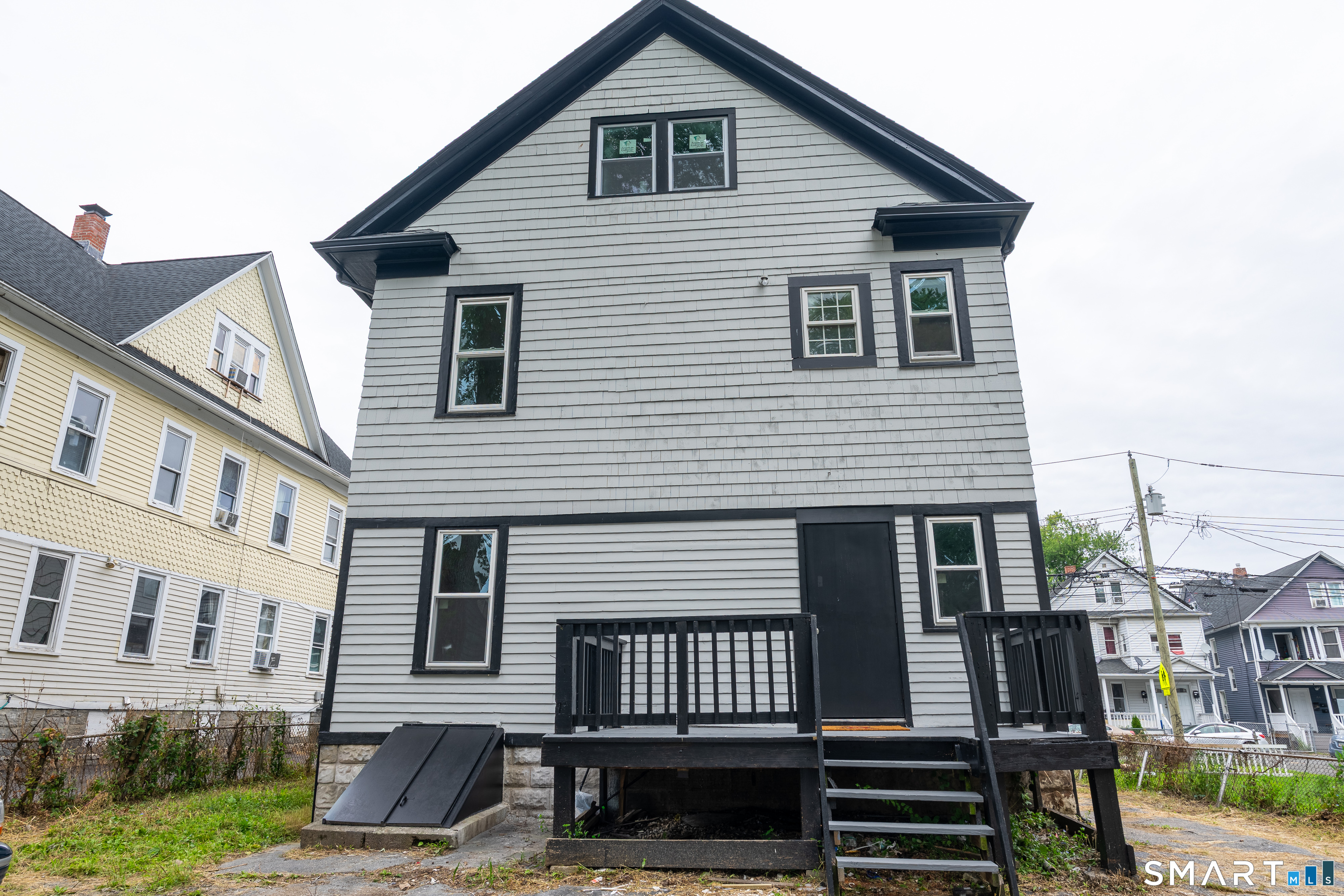 337 Poplar Street Bridgeport CT 06605