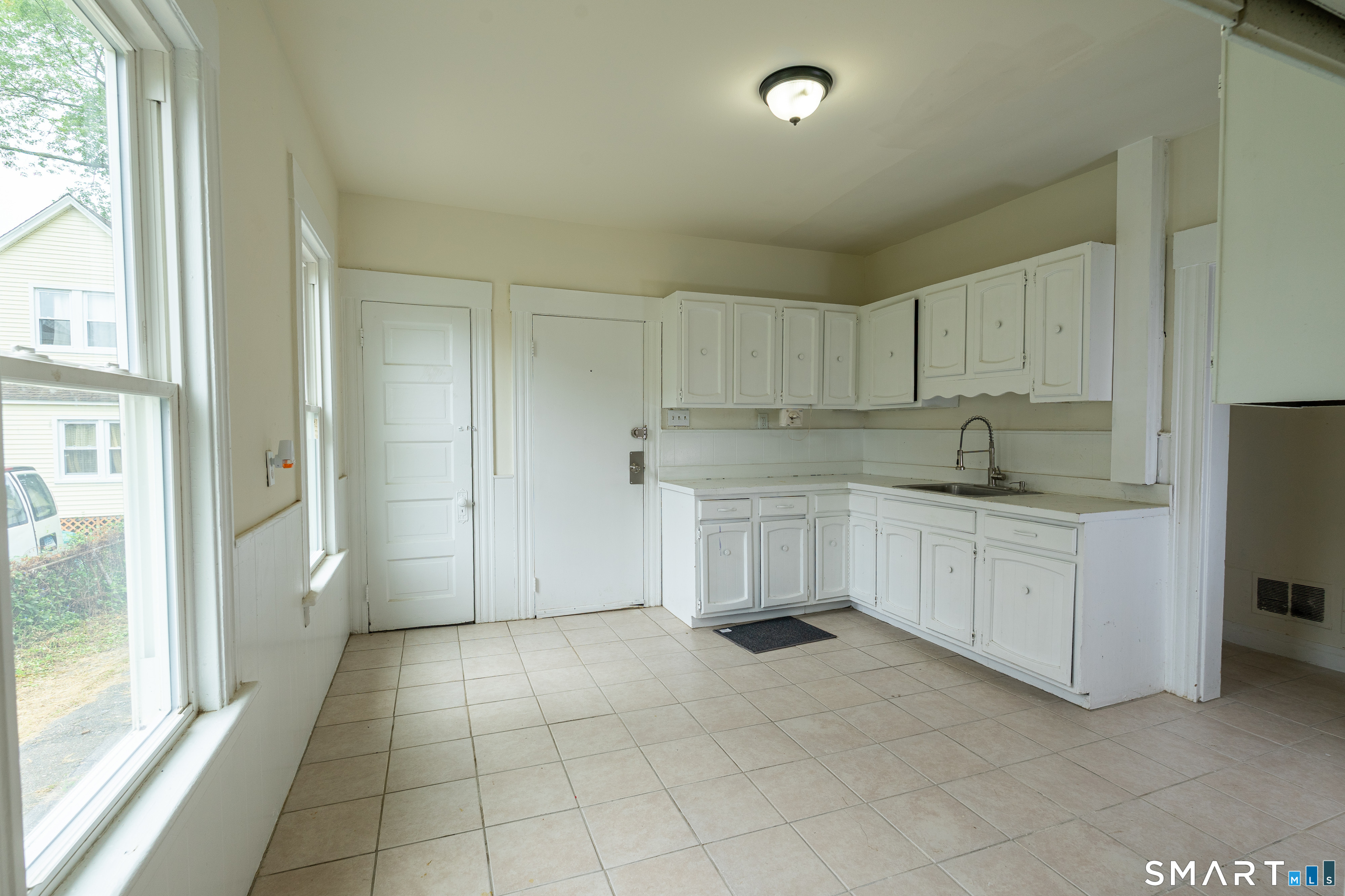 337 Poplar Street Bridgeport CT 06605
