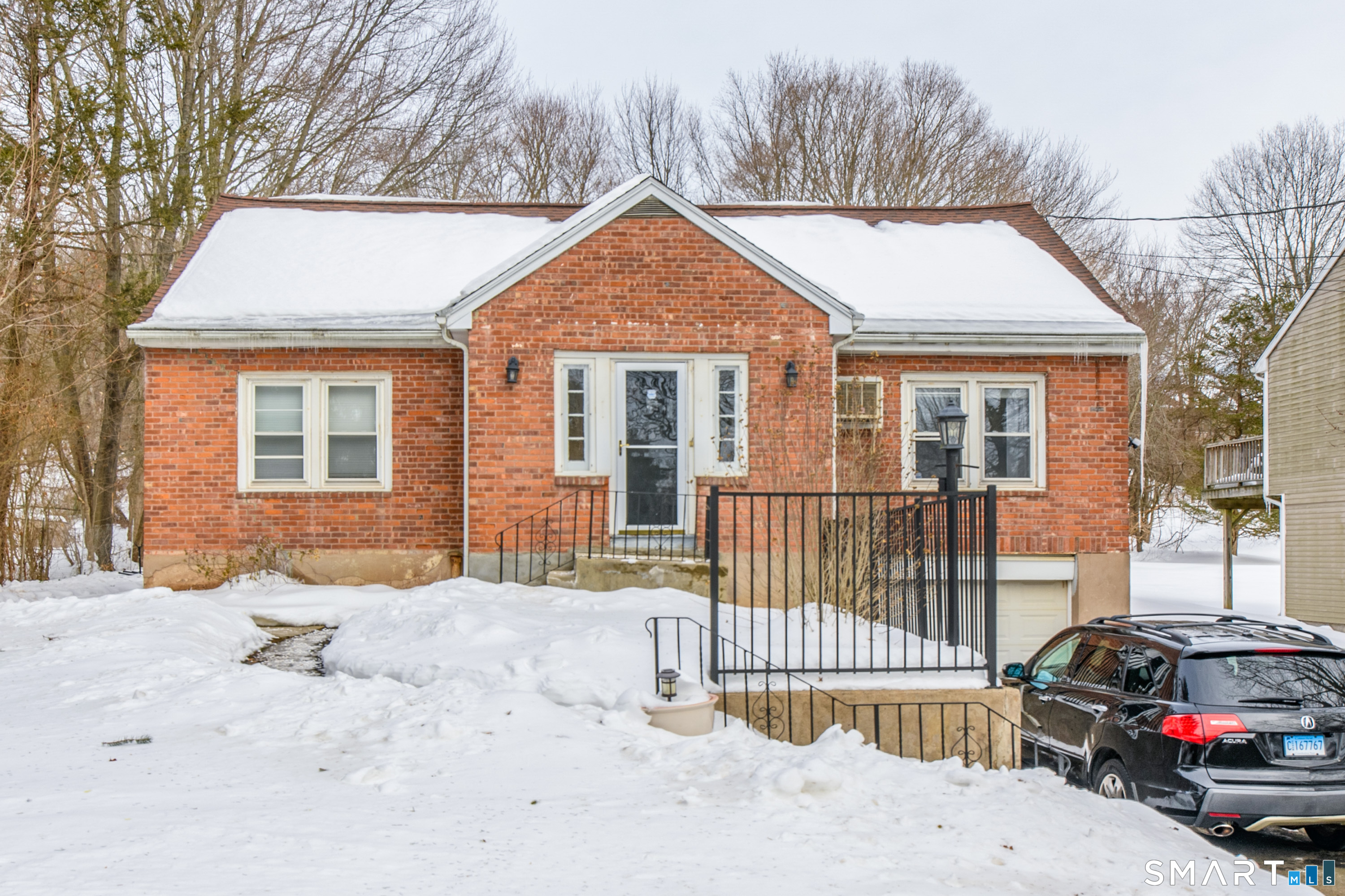 678 Bartholomew Road Middletown CT 06457