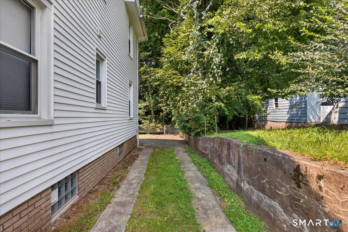 83 Westfield Avenue Ansonia CT 06401