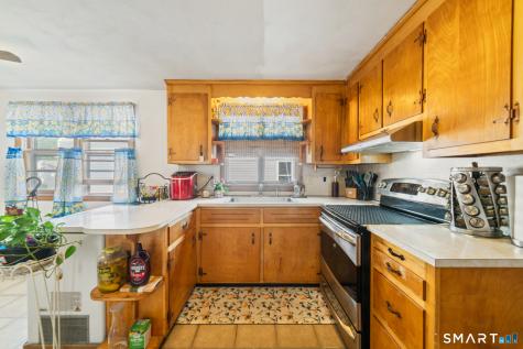 75 Lawndale Avenue Bristol CT 06010
