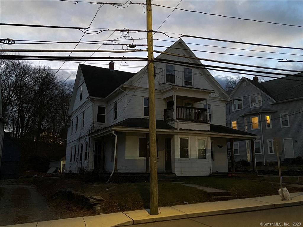 88 Woodstock Avenue Putnam CT 06260