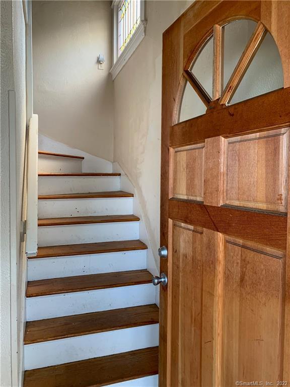 27 Dwight Street Ansonia CT 06401