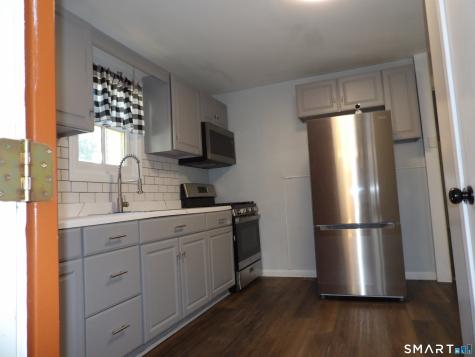 32 Wells Avenue East Hartford CT 06108