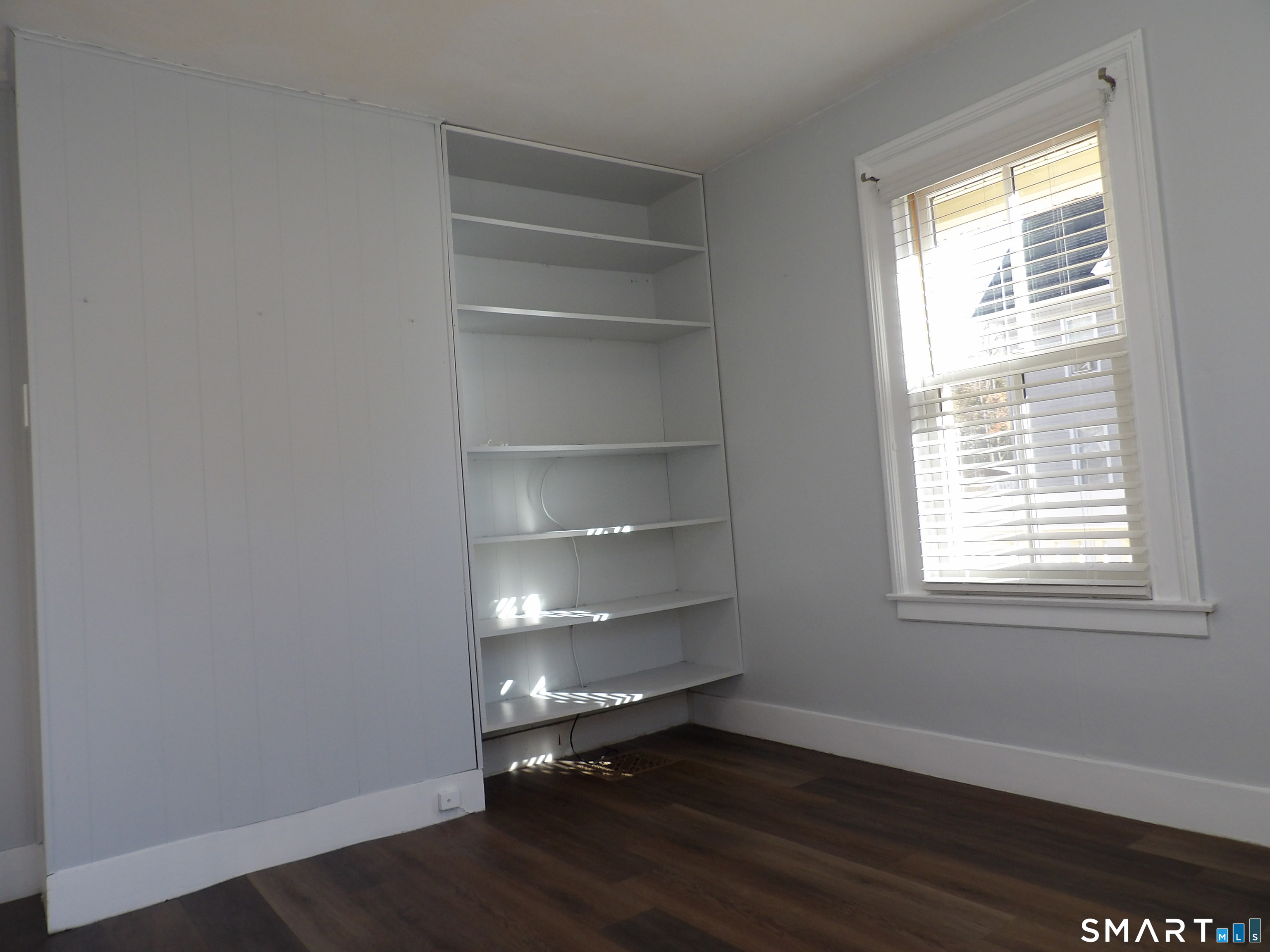 32 Wells Avenue East Hartford CT 06108