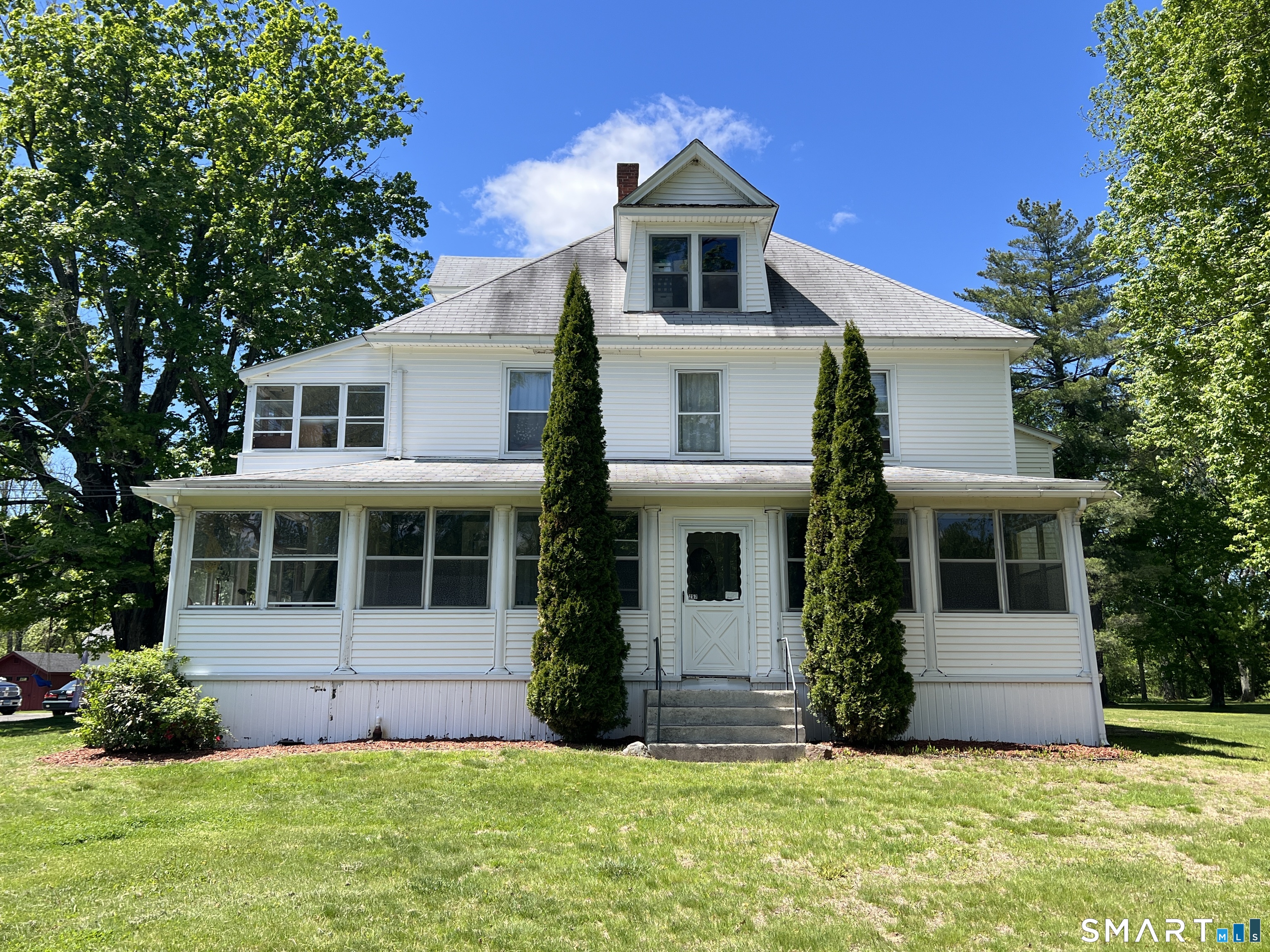 257 Tunxis Avenue Bloomfield CT 06002