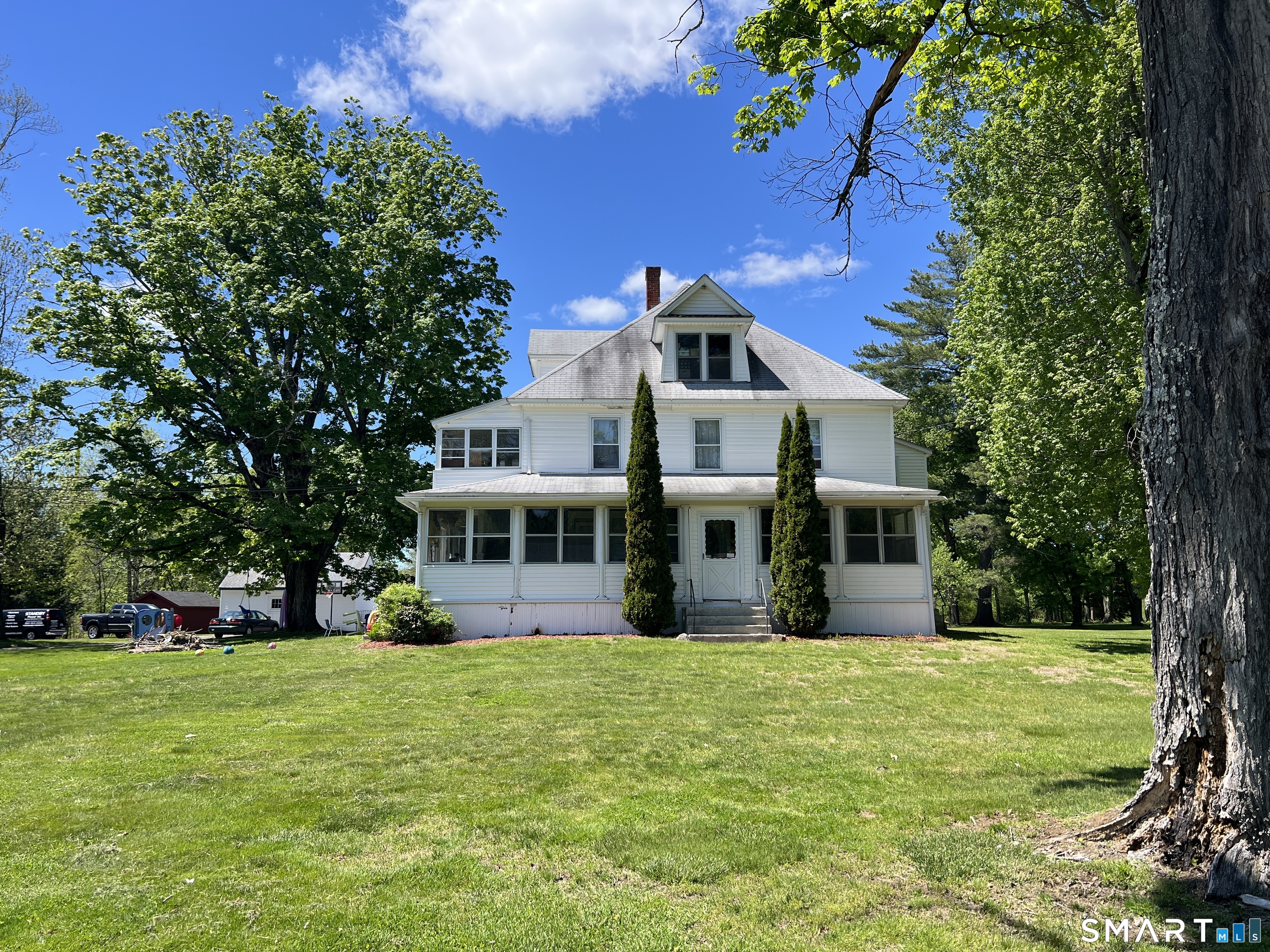 257 Tunxis Avenue Bloomfield CT 06002