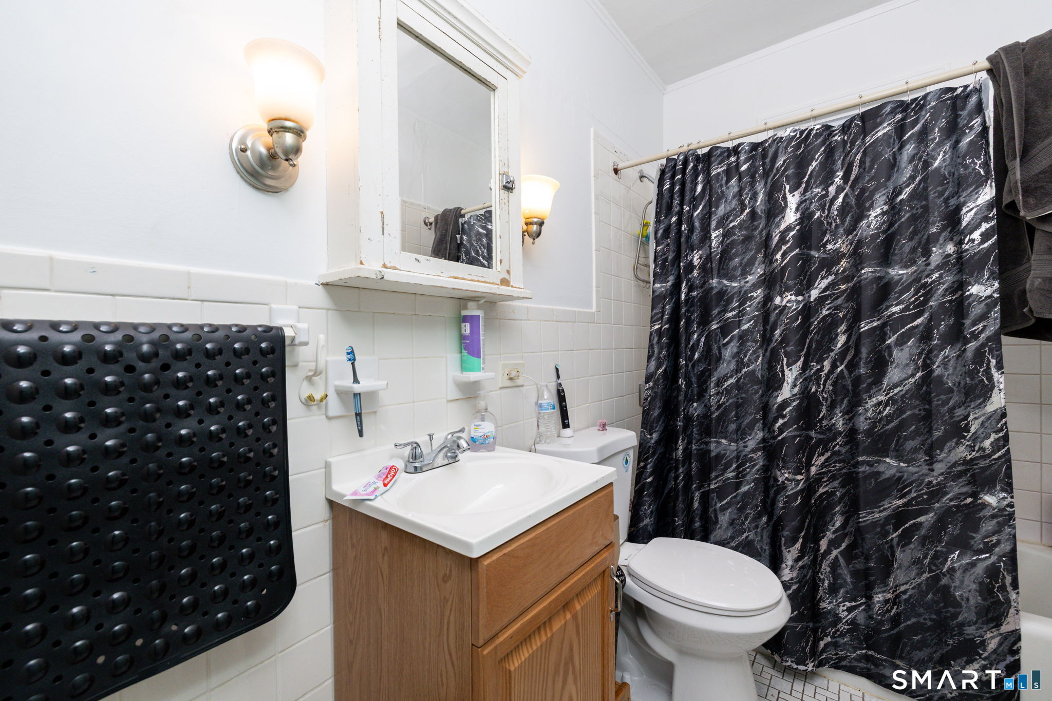 257 Tunxis Avenue Bloomfield CT 06002