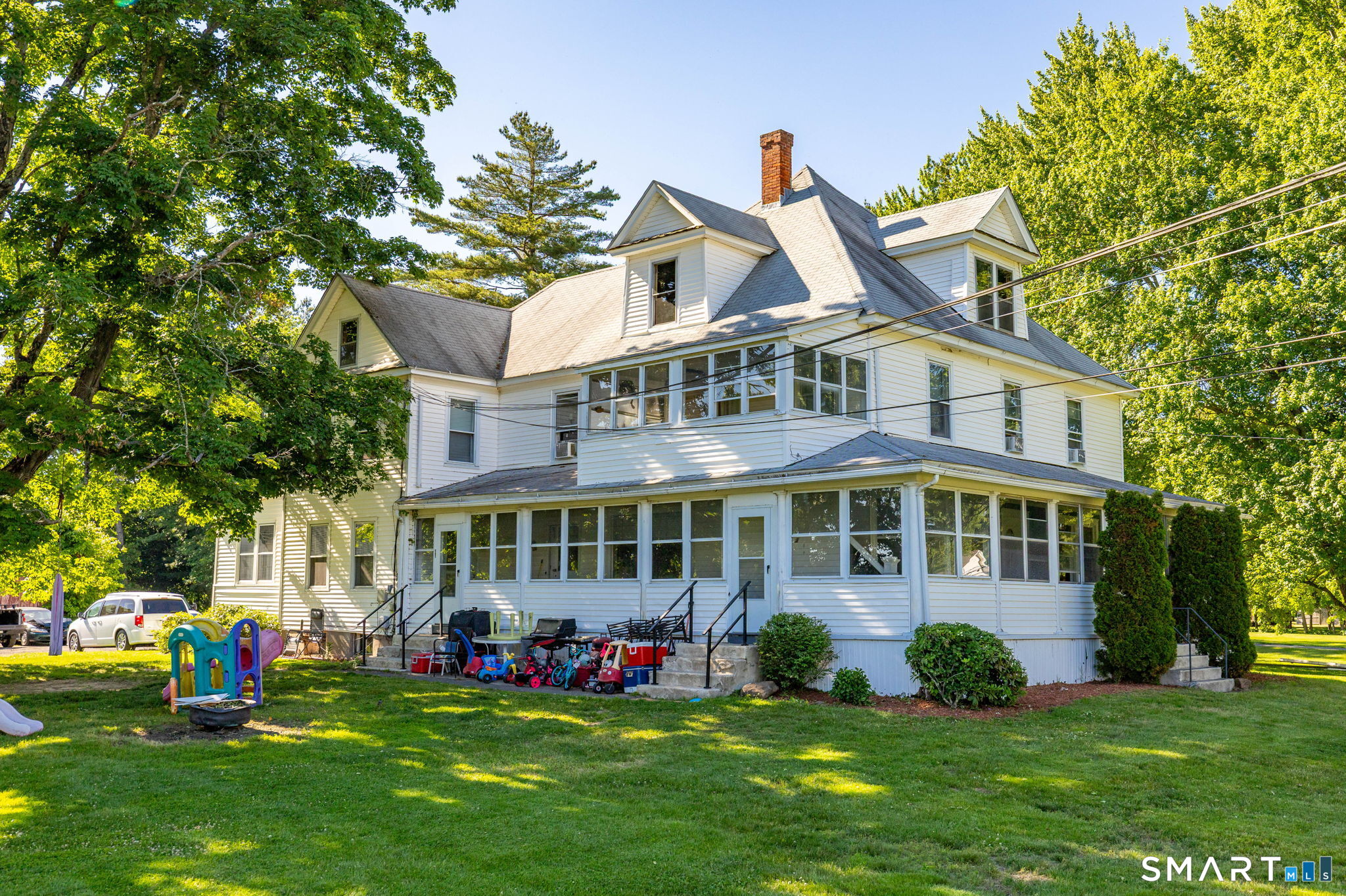 257 Tunxis Avenue Bloomfield CT 06002