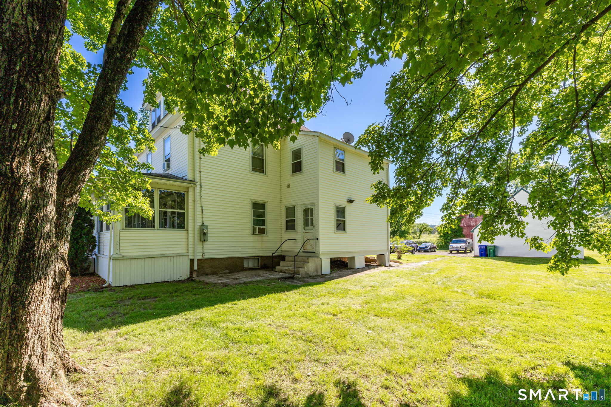 257 Tunxis Avenue Bloomfield CT 06002
