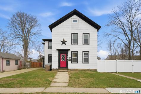 21 North Washington Avenue East Lyme CT 06357