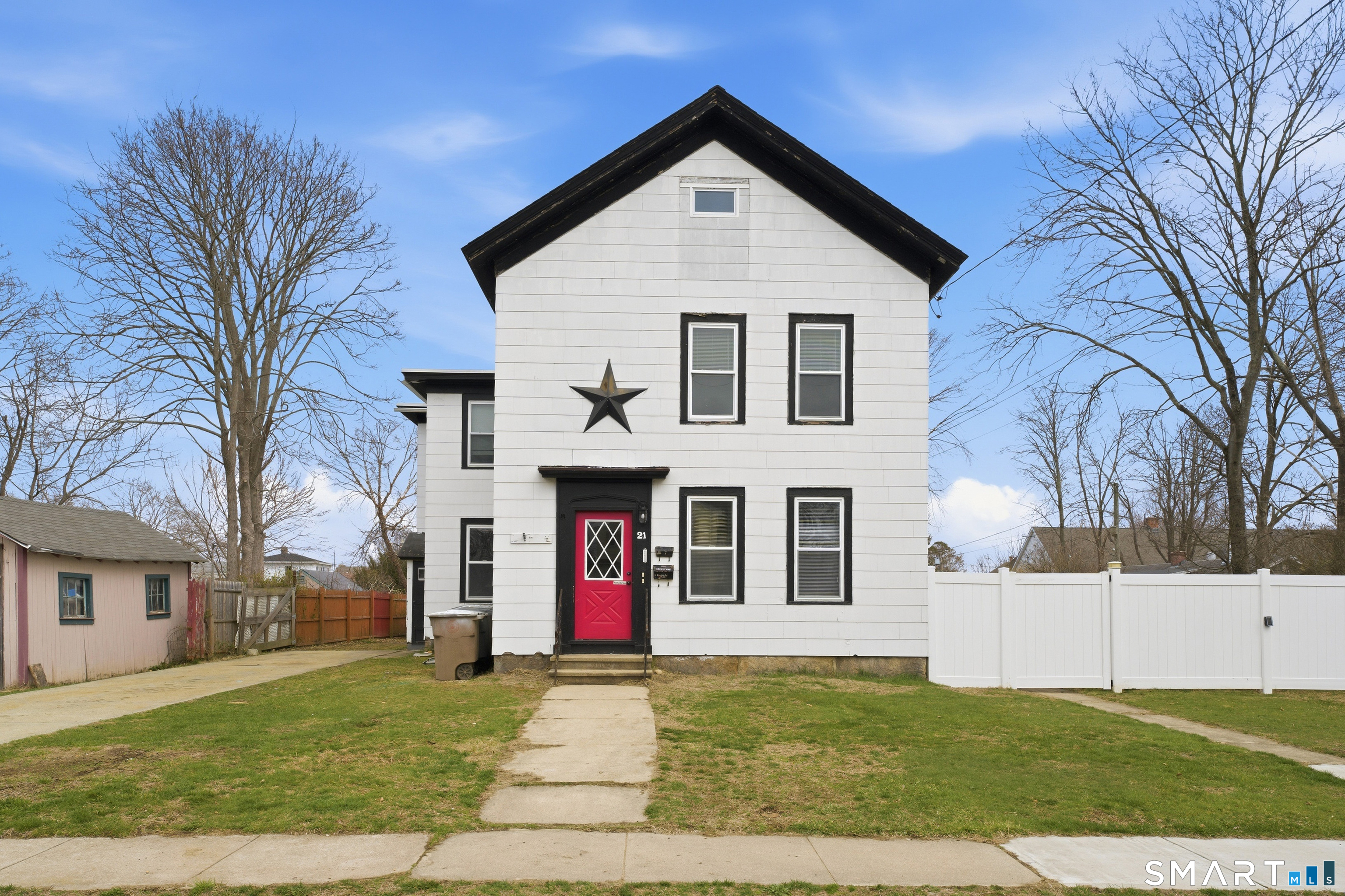 21 North Washington Avenue East Lyme CT 06357