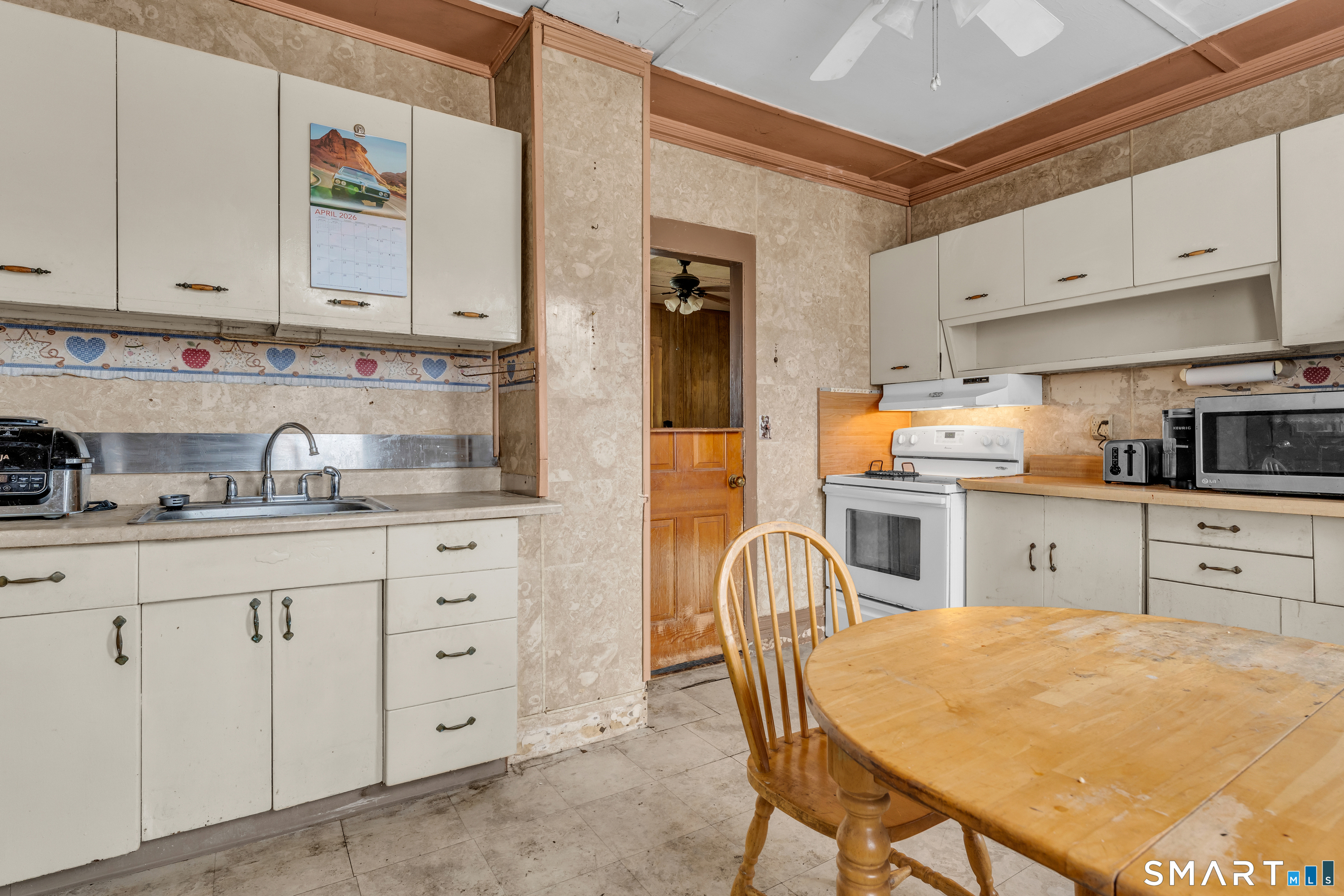 21 North Washington Avenue East Lyme CT 06357