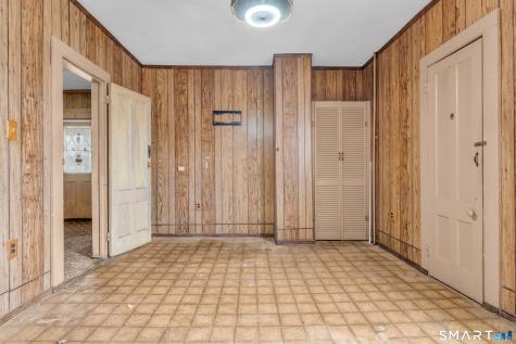21 North Washington Avenue East Lyme CT 06357