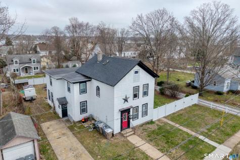 21 North Washington Avenue East Lyme CT 06357