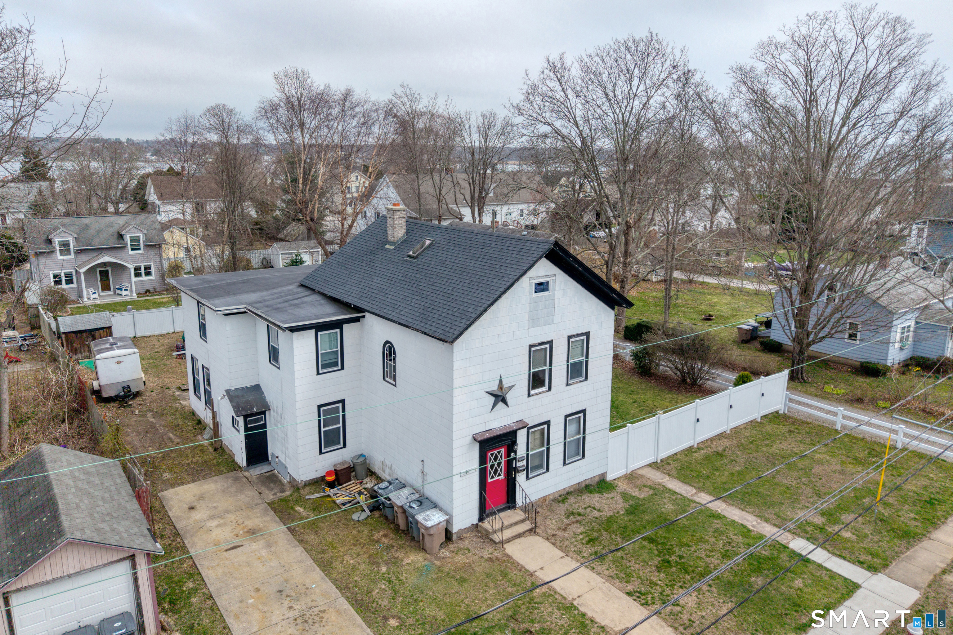21 North Washington Avenue East Lyme CT 06357