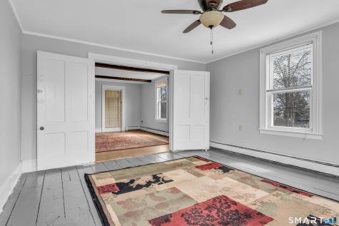 21 North Washington Avenue East Lyme CT 06357