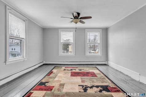 21 North Washington Avenue East Lyme CT 06357