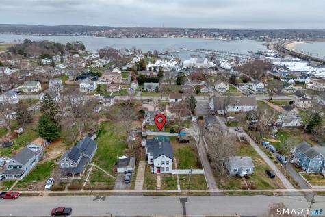 21 North Washington Avenue East Lyme CT 06357