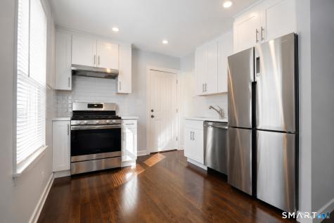 180 Dupont Place Bridgeport CT 06611